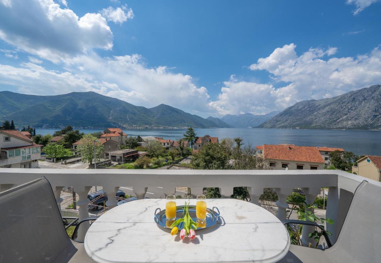 Apartment With Sea View Kotor Eksteriør bilde